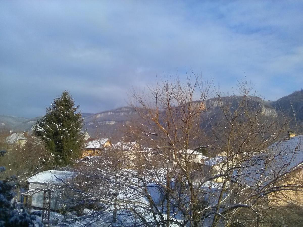 Douce Vallee Vaux-les-Saint-Claude ภายนอก รูปภาพ