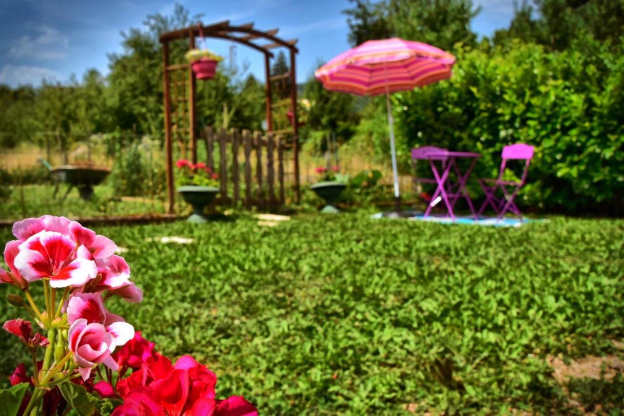 Douce Vallee Vaux-les-Saint-Claude ภายนอก รูปภาพ